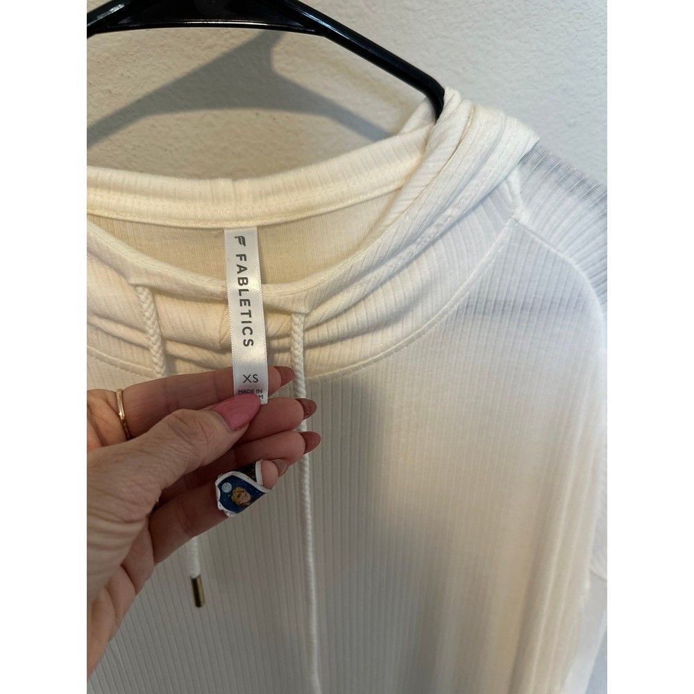 Fabletics - Picture 2 of 3